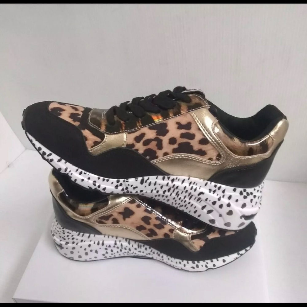 ⭐️ NWOB Steve Madden Bena Sneakers - Picture 4 of 4